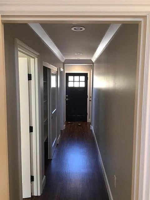 3 bed, 1050 sqft, $5,300 — Photo 4