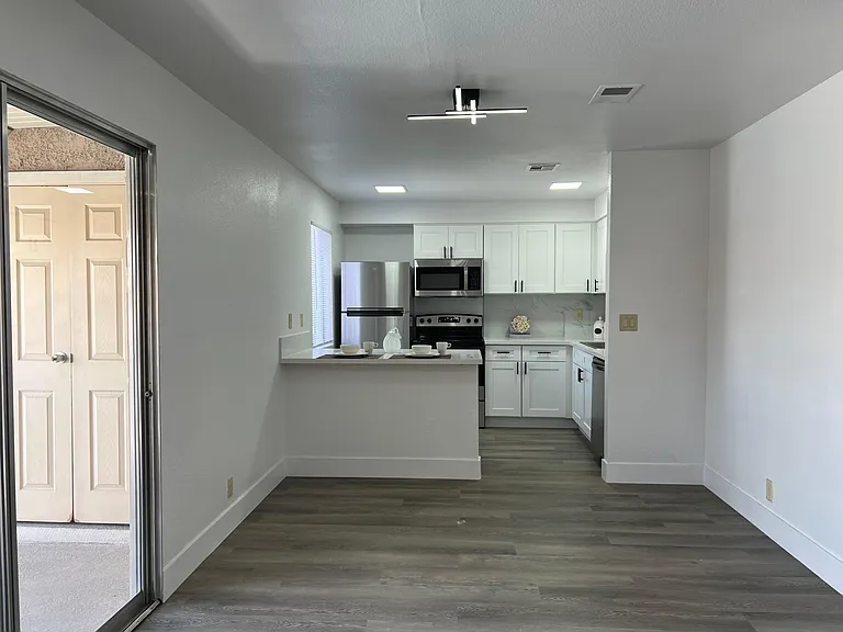 5080 Indian River Dr #360 — Photo 5