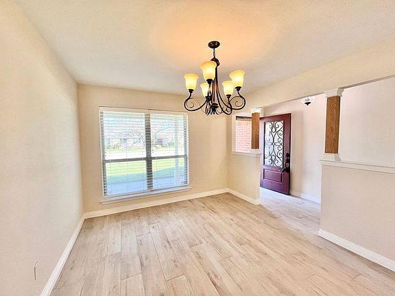 4th image of 1816 Lexington Pl