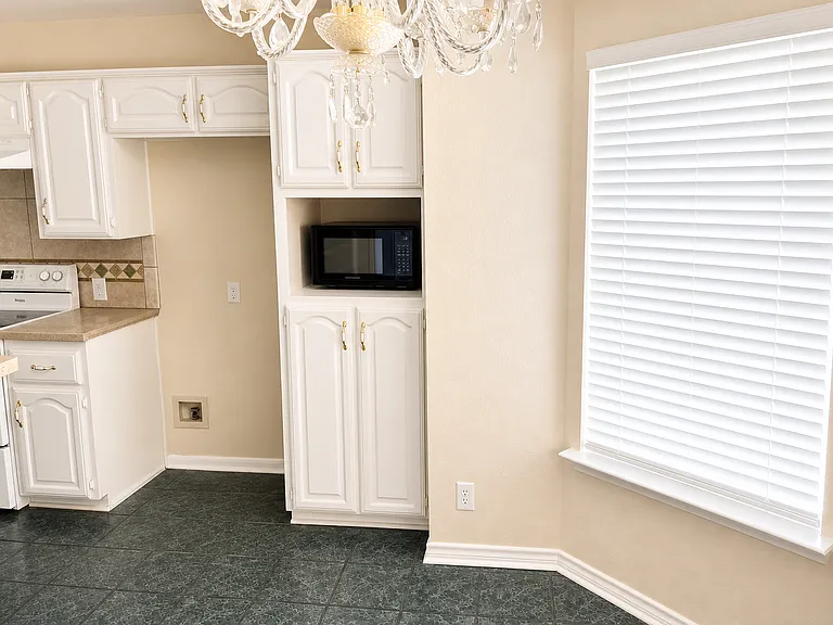 Kitchen - Refrigerator