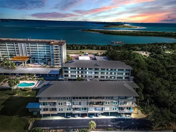 7 Island Park Pl APT 402, Dunedin, FL 34698