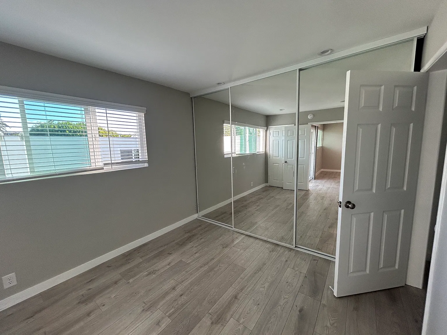 Oceanpark Apartments — Photo 3