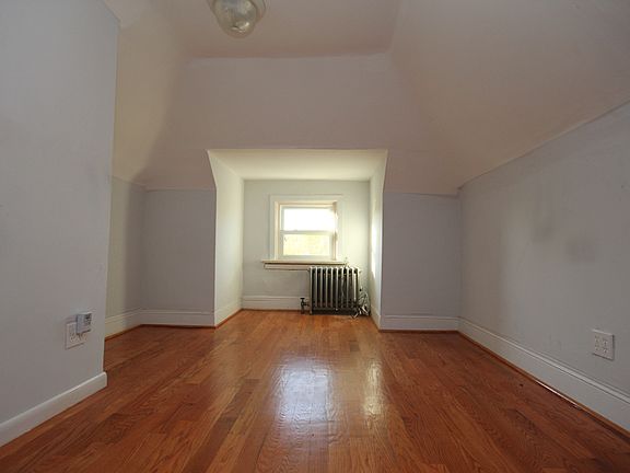 5th image of 93-20 43rd Ave