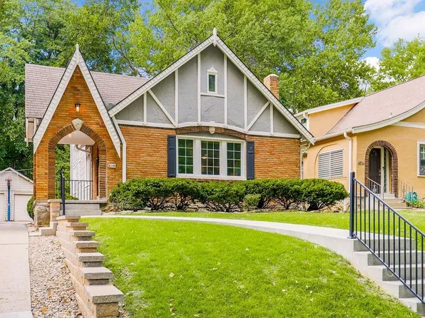 6140 Cherry St, Kansas City, MO 64110