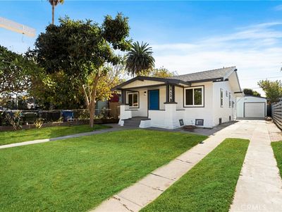 1434 W 70th St, Los Angeles, CA, 90047
