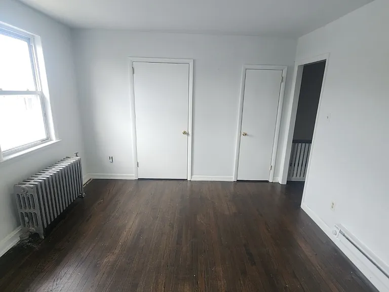 718 W Maple Ave — Photo 4