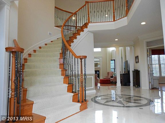 2nd image of 1303 Willow Chase Dr