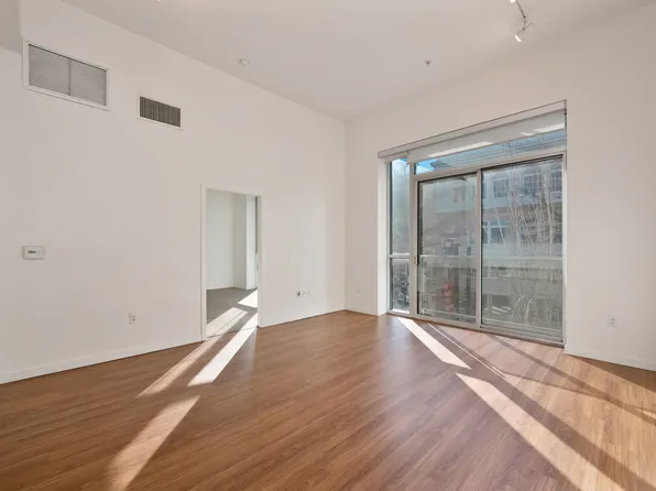 1020 12th St, Sacramento, CA