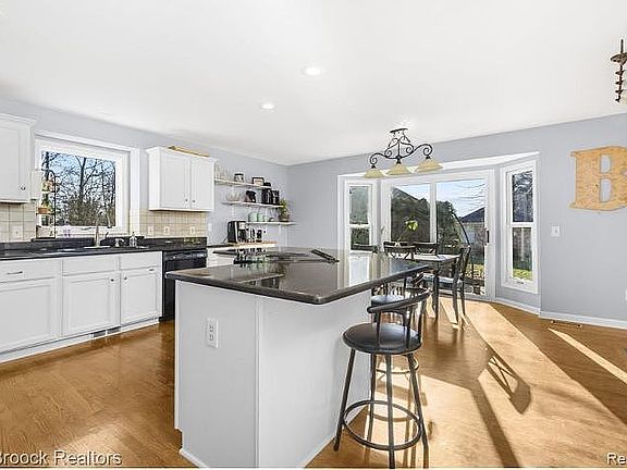 5th image of 6778 Baytree Ct #1