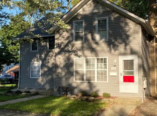 729 Singer Ave, Lemont, IL 60439