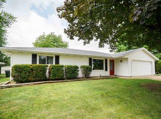 200 Circuit Ct, East Peoria, IL 61611