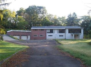 240 Clever Rd, Mc Kees Rocks, PA 15136