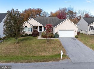 420 Hogan Dr, Martinsburg, WV 25405