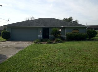 3957 Crews Lake Dr, Lakeland, FL 33813