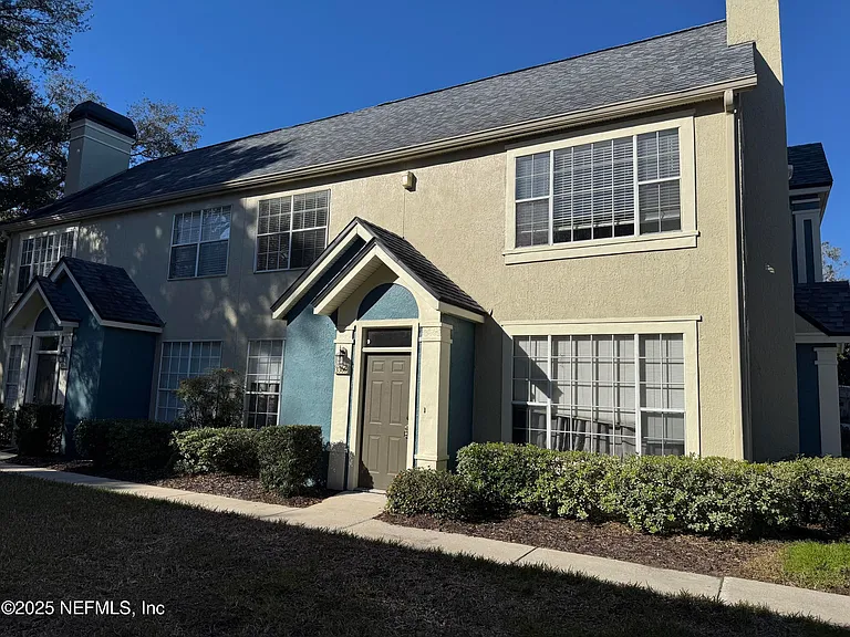 13703 Richmond Park Dr N #3306 — Photo 2