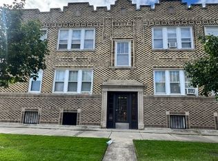 4237 W George St 1, Chicago, IL 60641