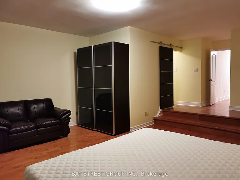 138 Rosedale Heights Dr — Photo 7
