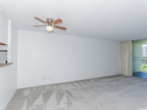 3rd image of 1441 Victoria St APT 201