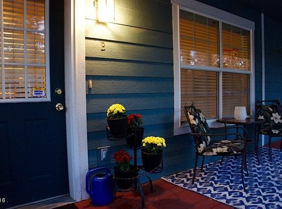 4th image of 2814 B Oshaughnessy St
