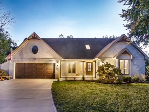 6326 W 108th Ter, Overland Park, KS 66211