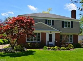 22050 Byron Rd, Shaker Heights, OH 44122