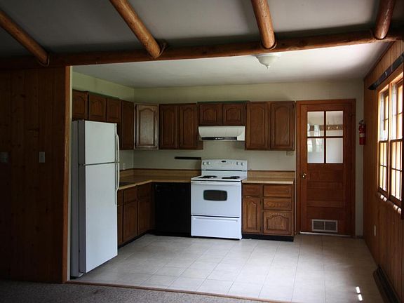 2nd image of 64 Idlewild Ln