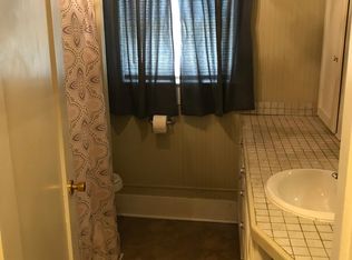 1216 S Lindsay St, Gainesville, TX 76240