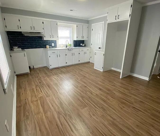 3625 S Walnut St — Photo 8
