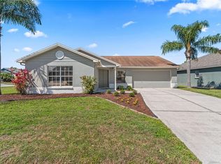 1533 Portsmouth Lake Dr, Brandon, FL 33511