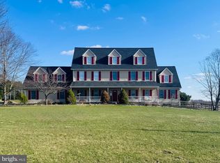 4460 Shangri La Rd, Stewartstown, PA 17363