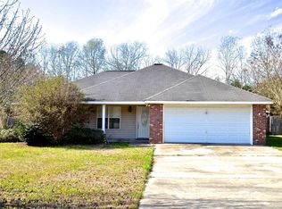 21 Southdown Rd, Sumrall, MS 39482