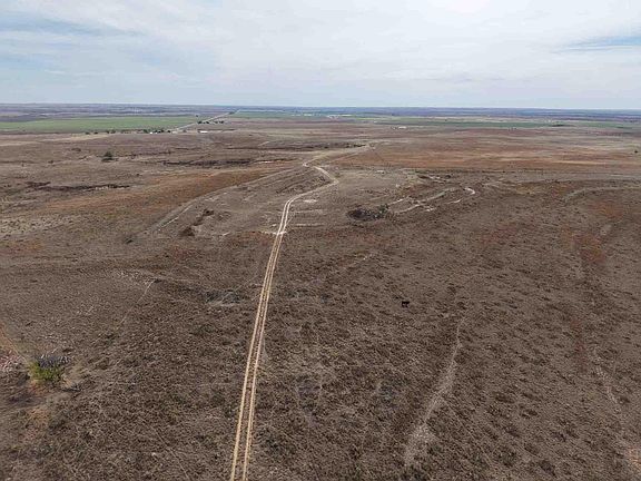 4th image of Rock Ranch Hwy #152