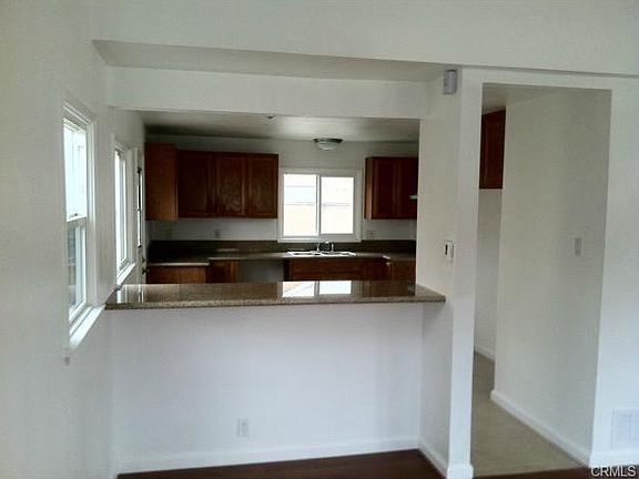 3rd image of 1014 Sierra Pl