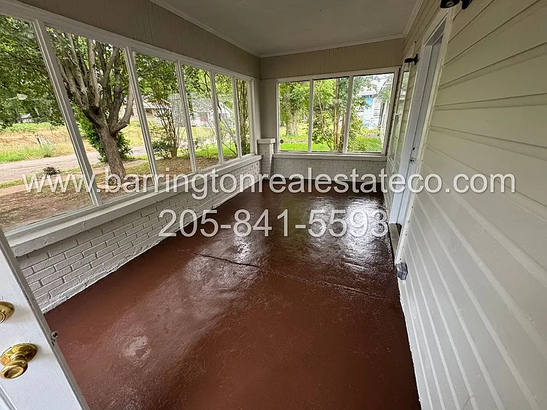 4825 Avenue S — Photo 2