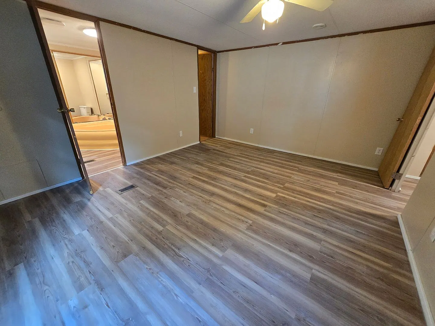 Pine Rest Mobile Home Park — Photo 4