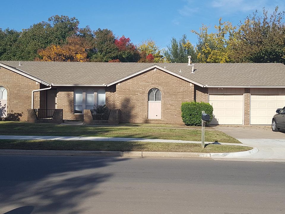 Street view of front of home