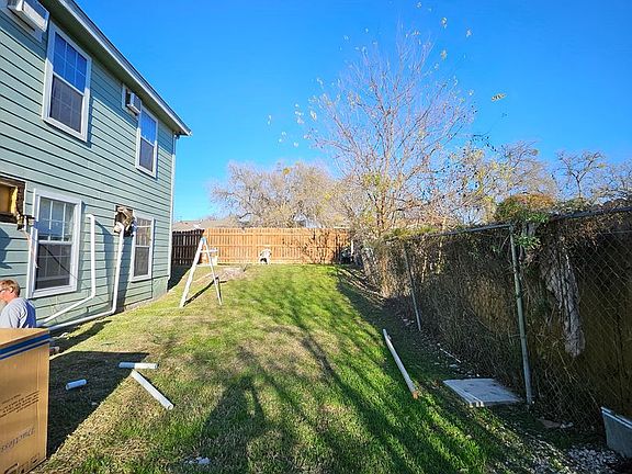 3rd image of 8142 Glen Mont Dr APT 5