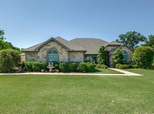 5200 Chase Landing Dr, Burleson, TX 76028