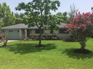 1221 Oak St, Hitchcock, TX 77563