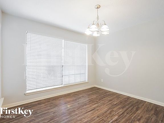 5th image of 12710 Skyknoll Ln