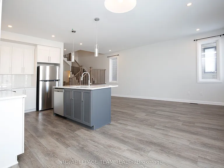 645 Hamsa St — Photo 21