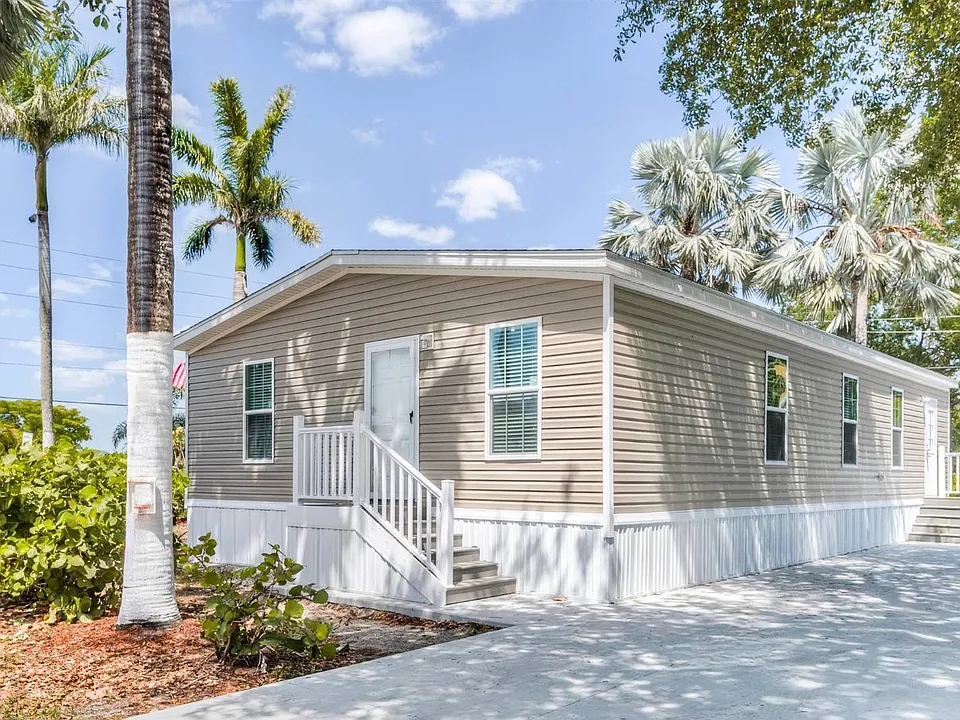 305 W Buell Dr #50A