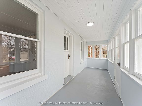 3rd image of 125 Raglan St