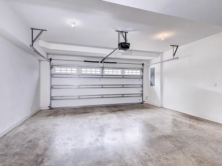 4939 Settlers Market Blvd — Photo 11
