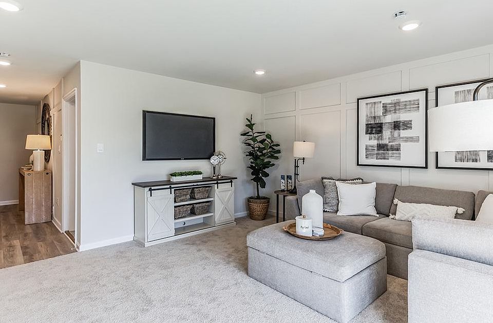 1st image of 228 Macoun Way