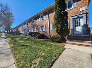38 Wedgewood Dr APT 110, Verona, NJ 07044