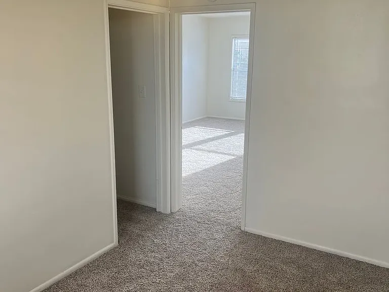 13840 Christine Dr — Photo 33