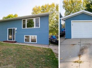 87 McDougall Dr, Bismarck, ND 58504