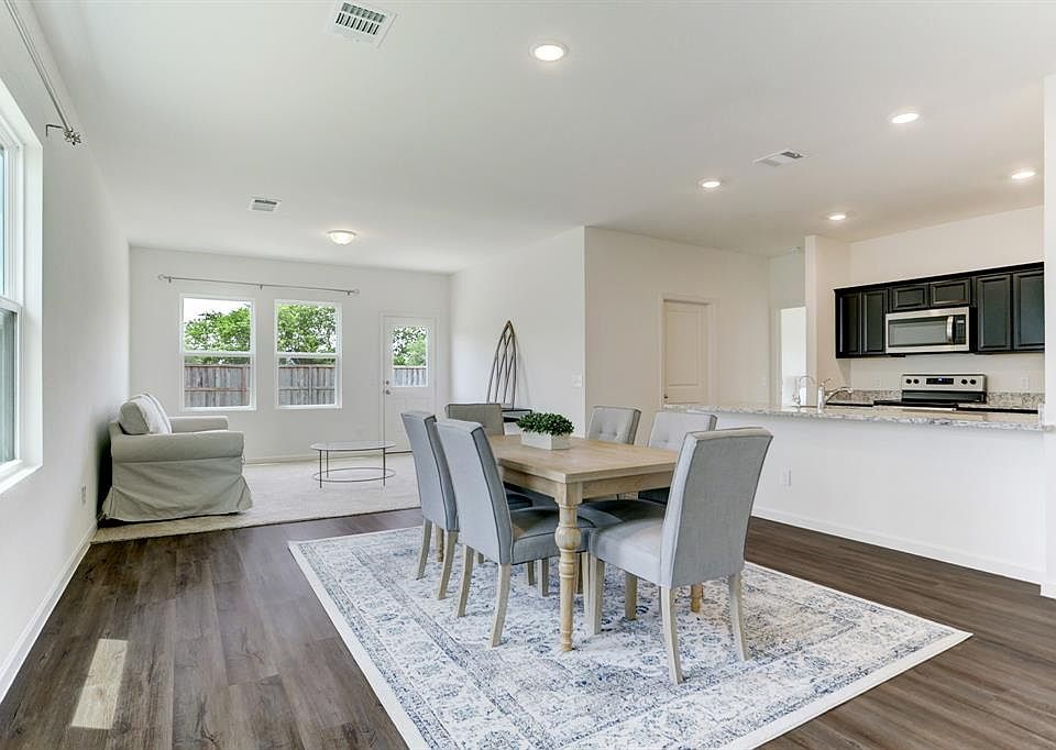 1st image of 5018 Highland Crest Dr