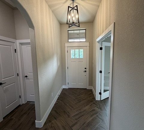 2nd image of 2666 N Cardinal Rd